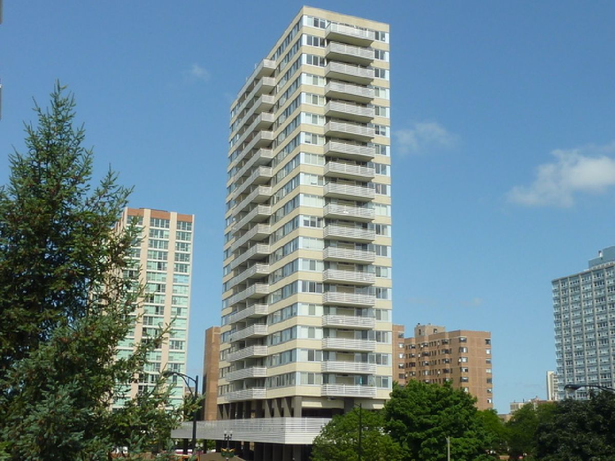 Condominiums Rented Statesman Chicago Illinois, 5601 Sheridan