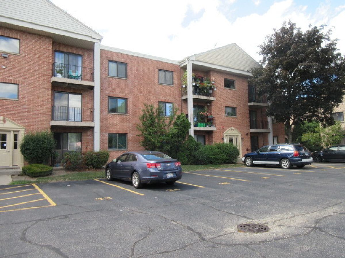 Condominiums Sold Autumn Chase Rolling Meadows Illinois, 5401 Chateau