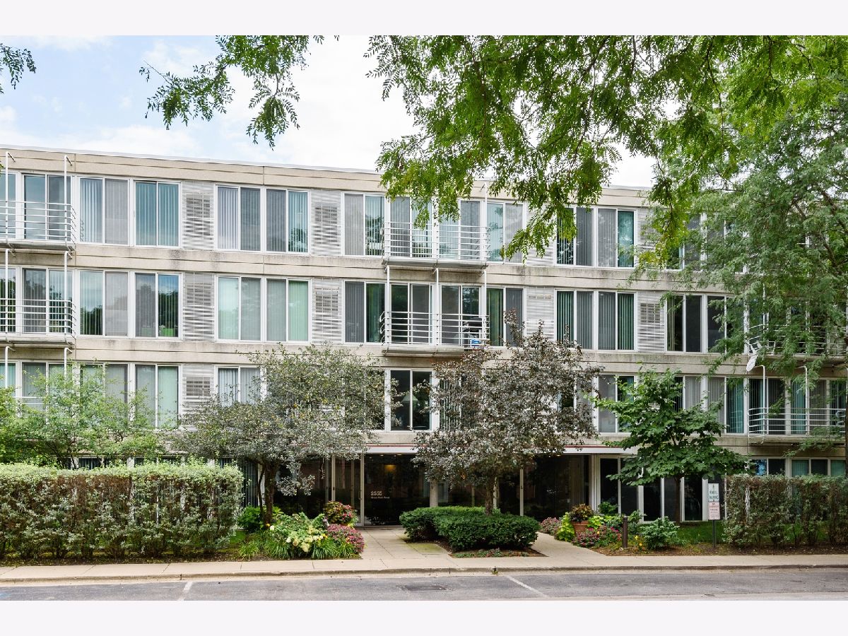 Townhomes & Condos Rented North Pointe Evanston Illinois, 2555 Gross Point