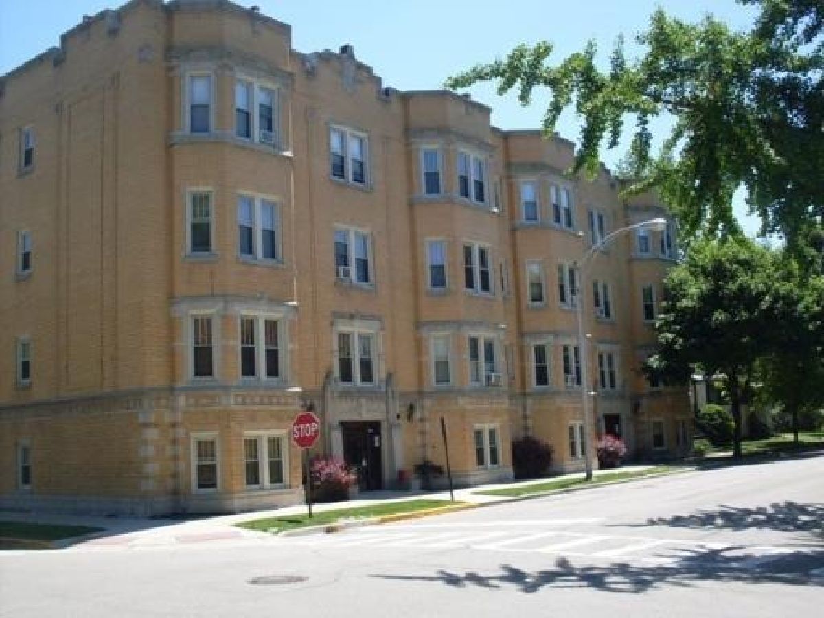 Condominiums Rented Morgan Court Forest Park Illinois, 502 Beloit