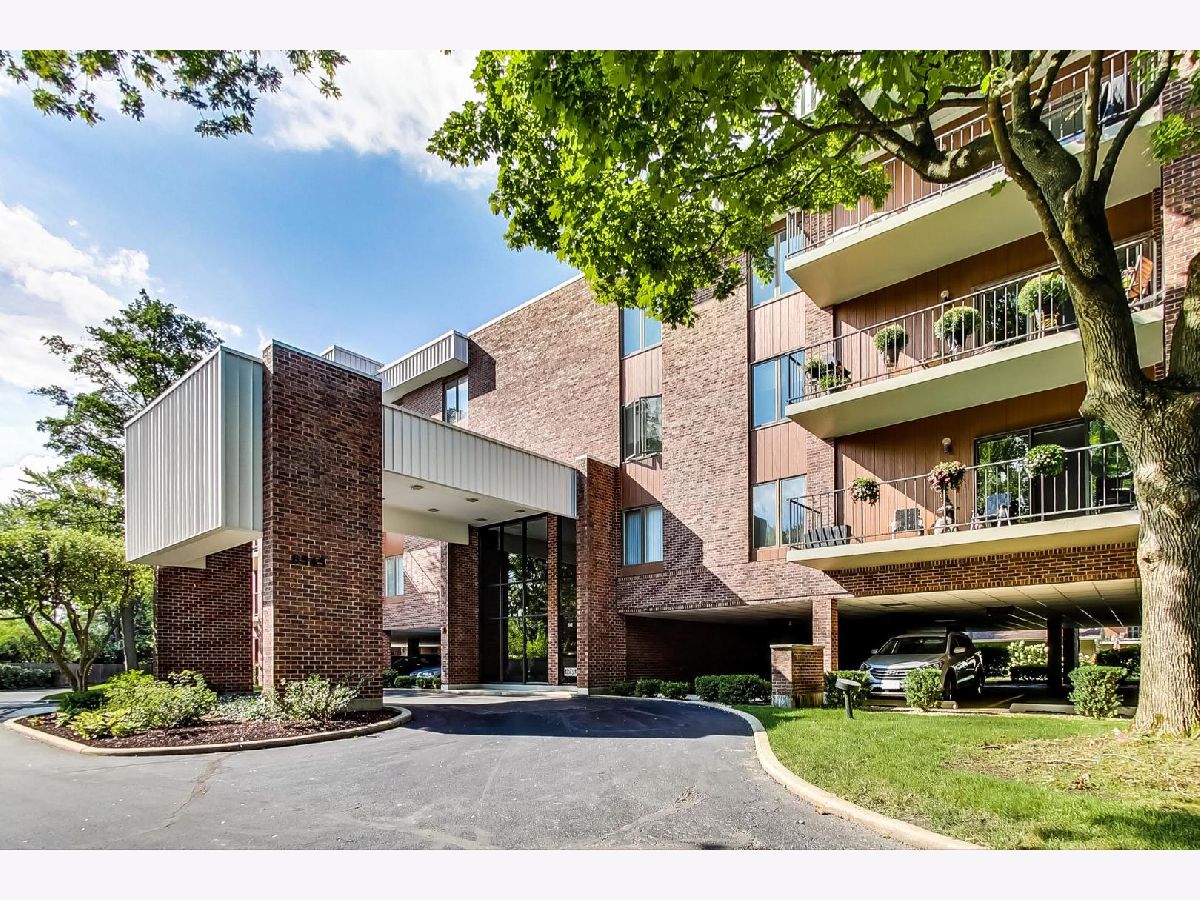 Condominiums Sold Kensington Courts Downers Grove Illinois, 6545 Main