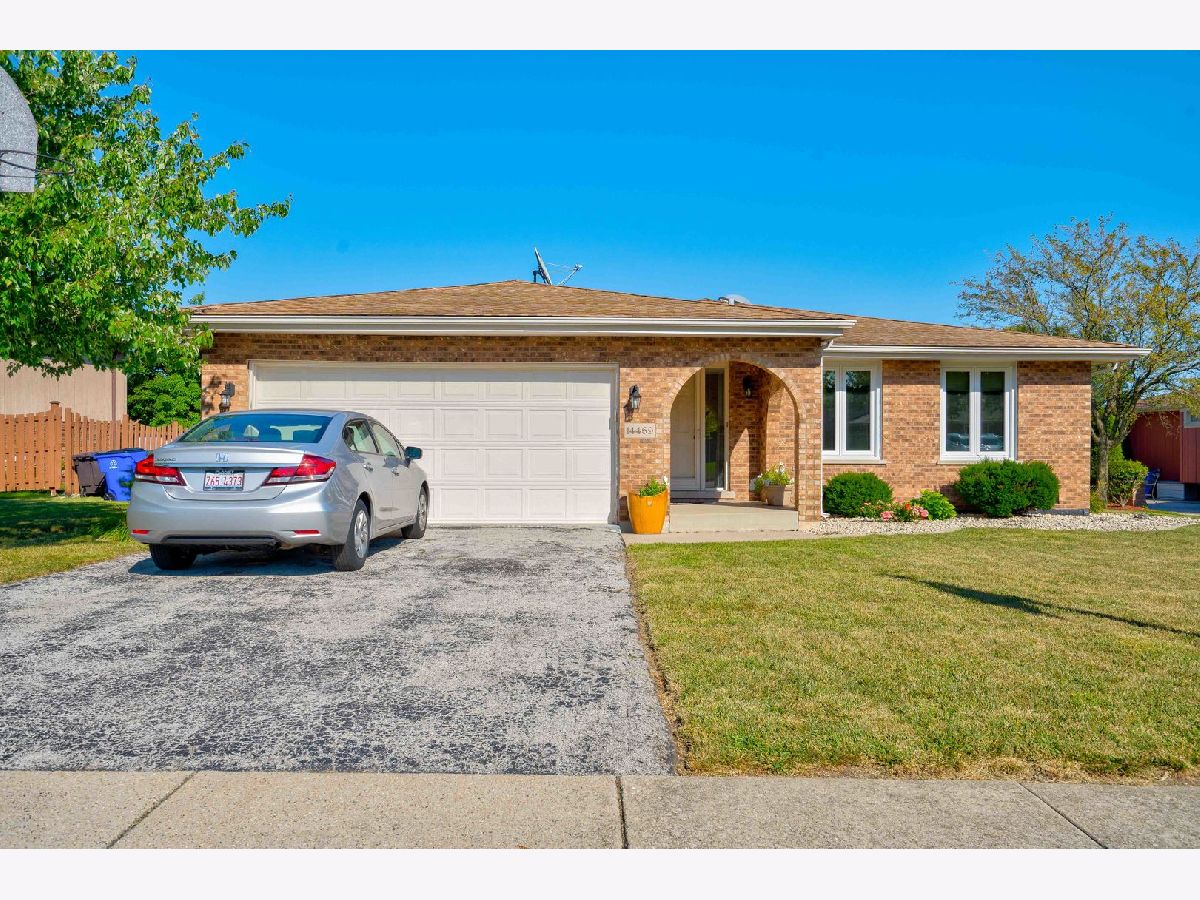 Homes Sold Pinewood Orland Park Illinois, 14469 Streamwood