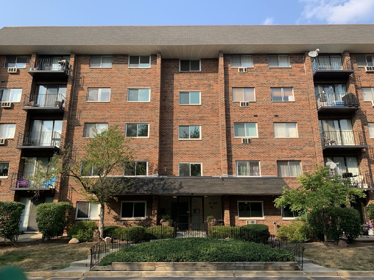 Condominiums & Homes Rented St Joseph Creek Lisle Illinois, 4731 St Joseph Creek