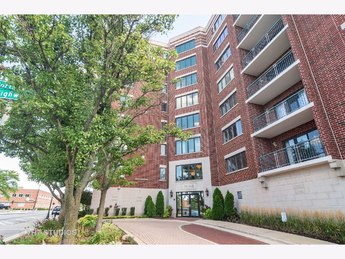 Condominiums Sold Towne Place Arlington Heights Illinois, 201 Vail