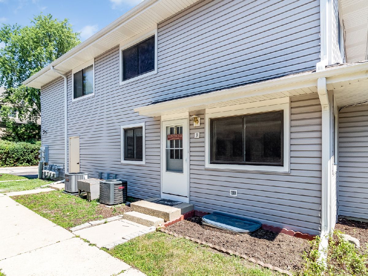 29W542 Winchester Circle, Warrenville, Illinois 60555 MLS 10826810