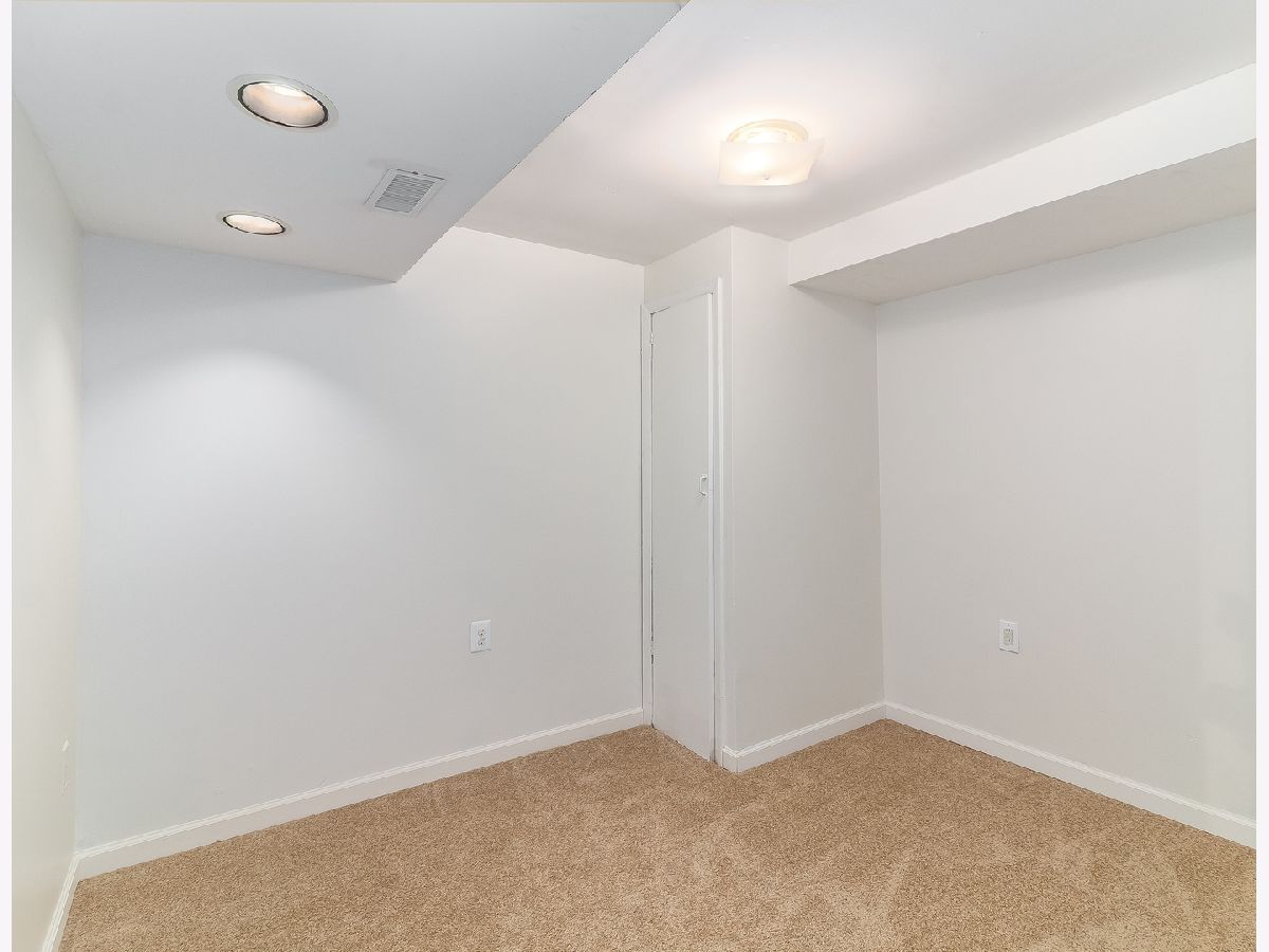 29W542 Winchester Circle, Warrenville, Illinois 60555 MLS 10826810