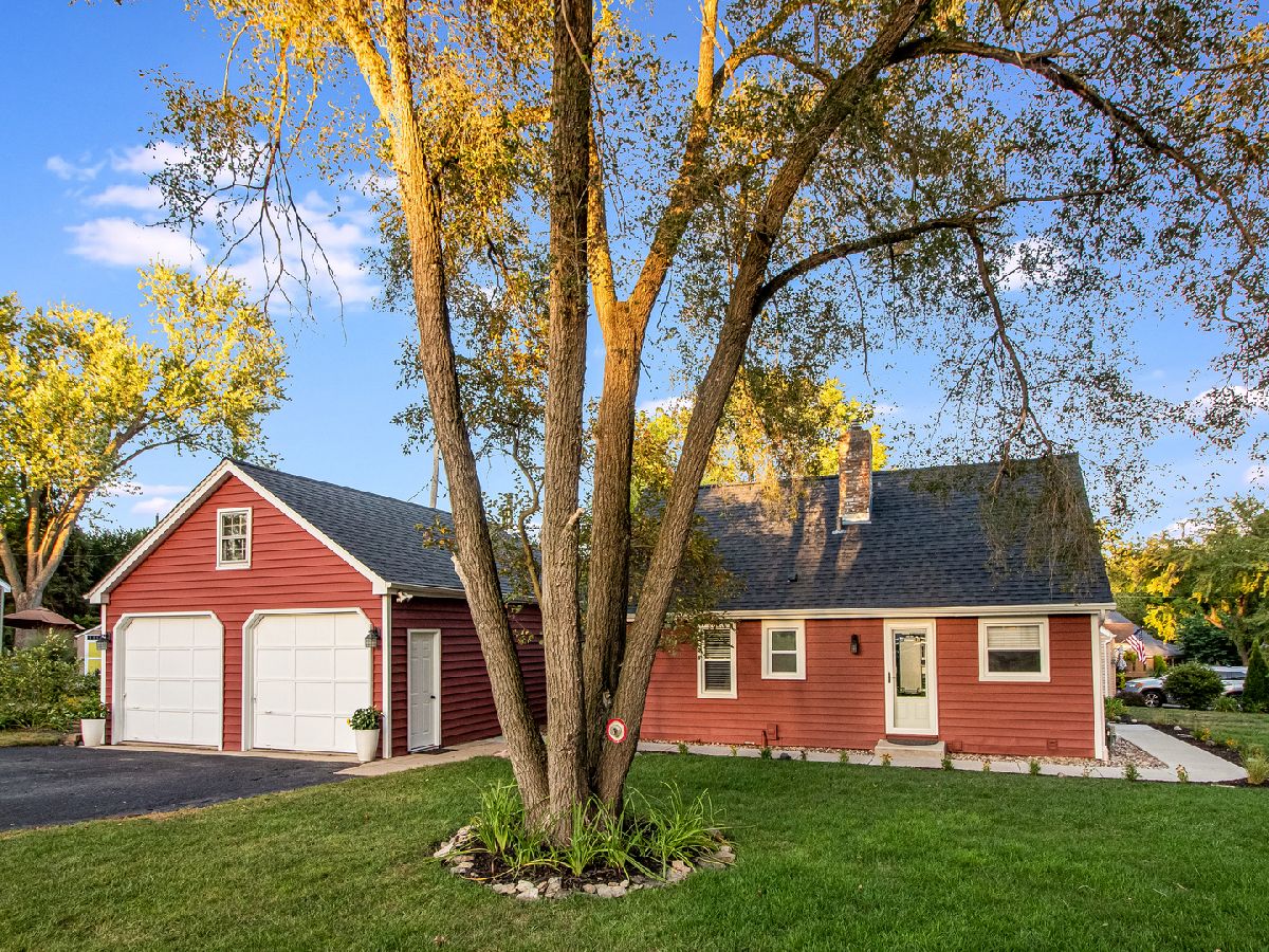 Homes Sold Colonial Village Batavia Illinois, 581 Monticello