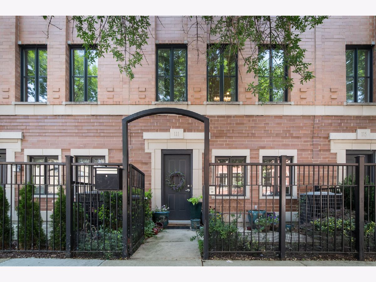 Townhomes Sold Chelsea Townhomes Chicago Illinois, 111 Racine