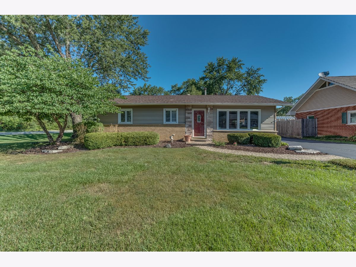 Homes Sold Friendly Oaks Oak Forest Illinois, 5560 Ellen