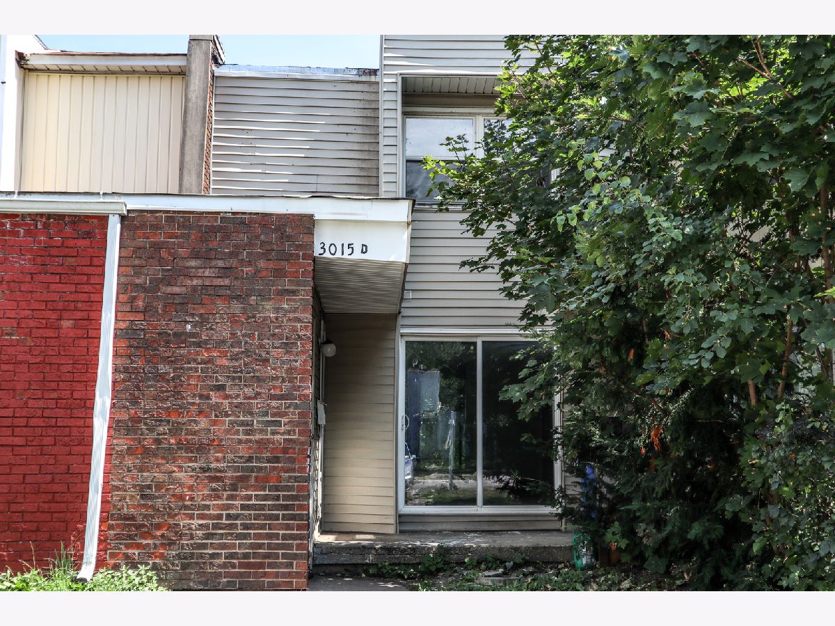 Homes & Condos & Townhomes Sold Morningside Carpentersville Illinois, 3015 Wakefield