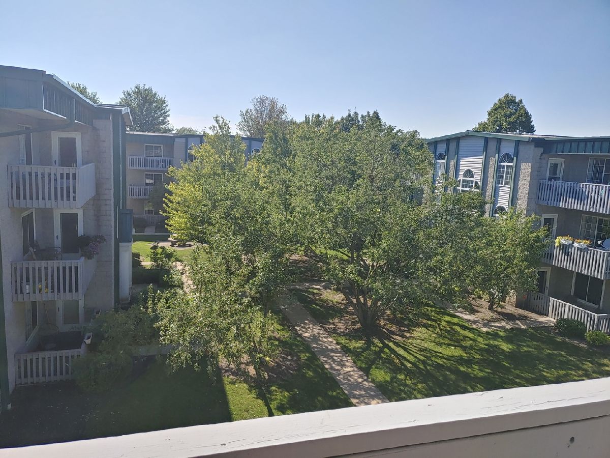 Condominiums Sold Heritage Terrace Joliet Illinois, 2883 Heritage