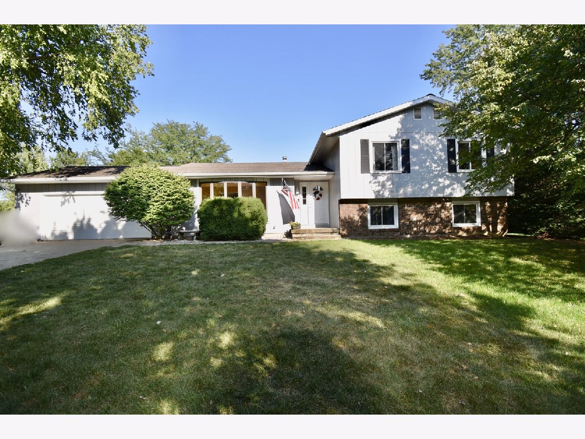 Homes Sold Prairie Trails Bloomington Illinois, 8661 Prairie
