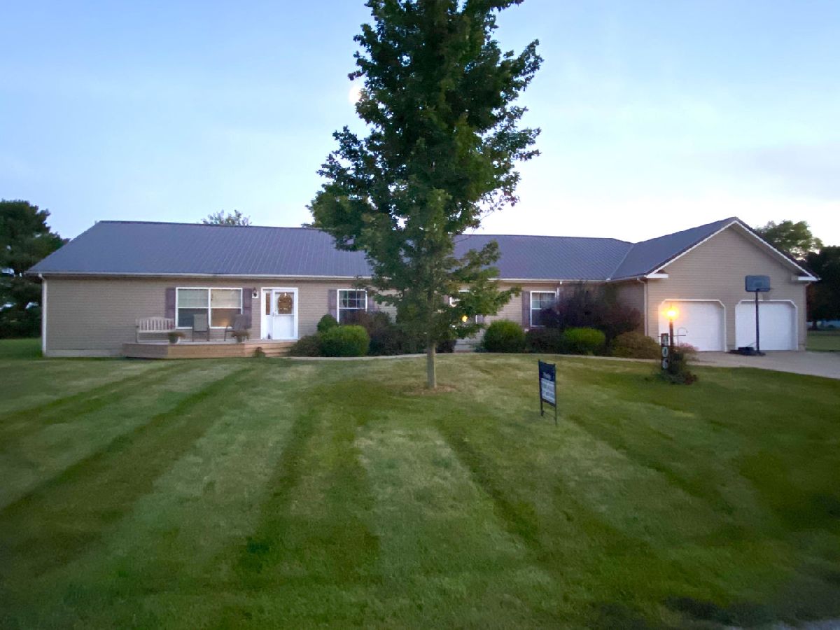  Sold Allerton Illinois, 406 Maple