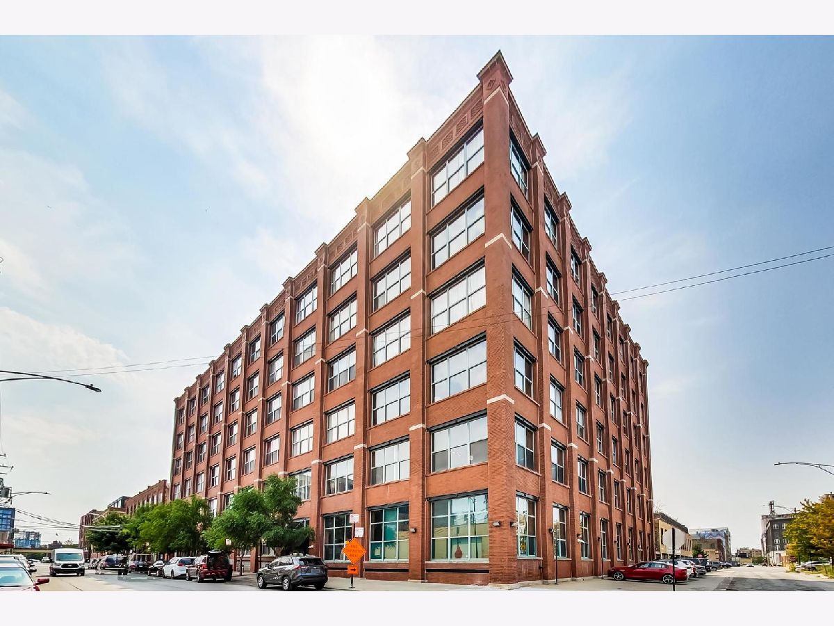 Condominiums Sold Warehouse Lofts Chicago Illinois, 312 May