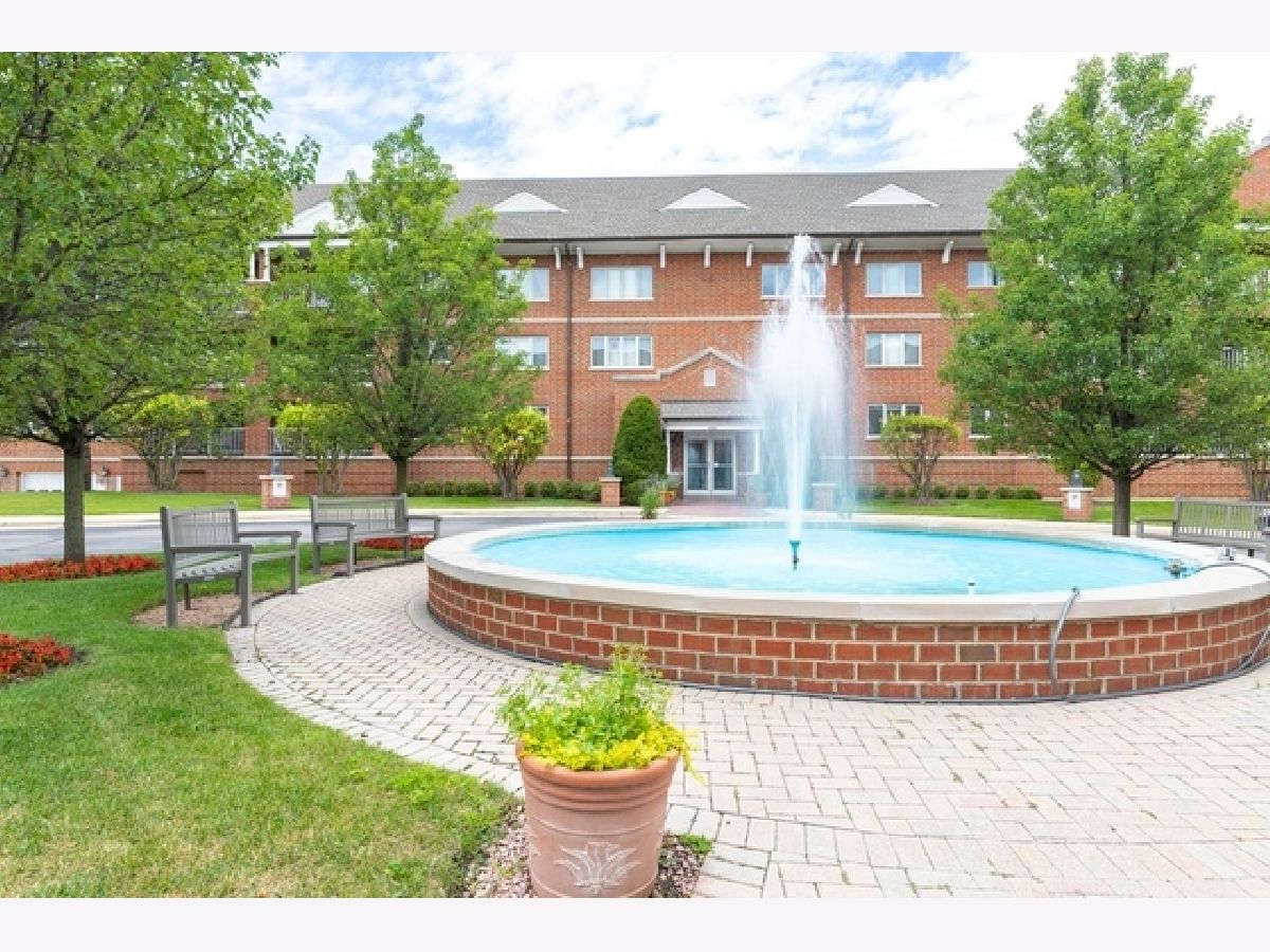 Condominiums Sold Waterford Place Park Ridge Illinois, 400 Northwest