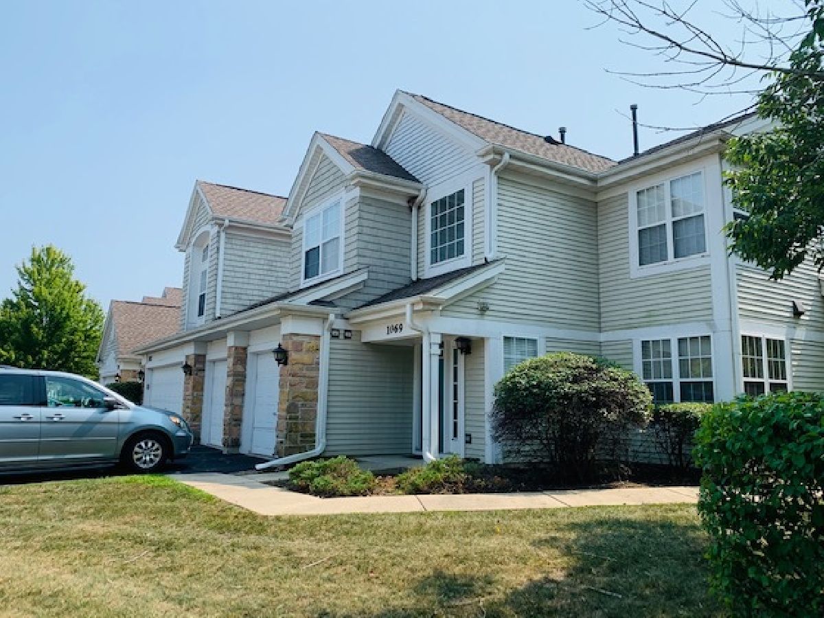 Townhomes Sold Concord Place Buffalo Grove Illinois, 1069 Providence