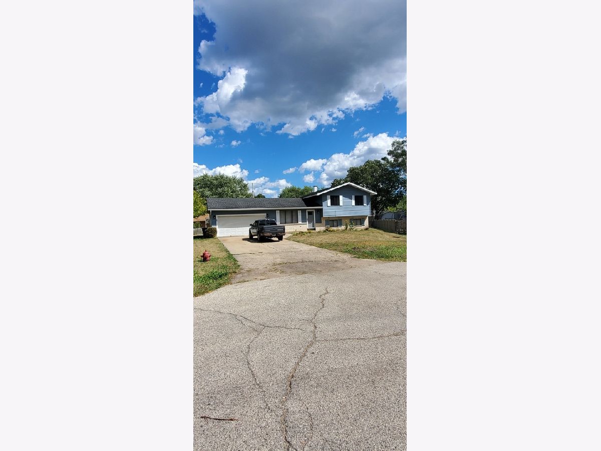Homes Sold Settlers Woods Mchenry Illinois, 1417 Edgewood