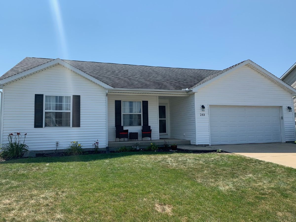 Homes Sold Kinderwood South Tolono Illinois, 203 Bryce