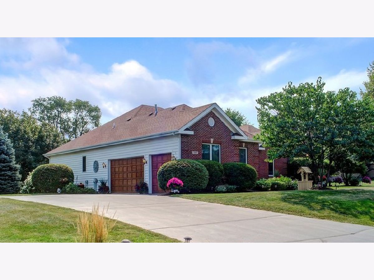 Homes Sold Spring Oaks Estates Spring Grove Illinois, 7202 Lone Oak