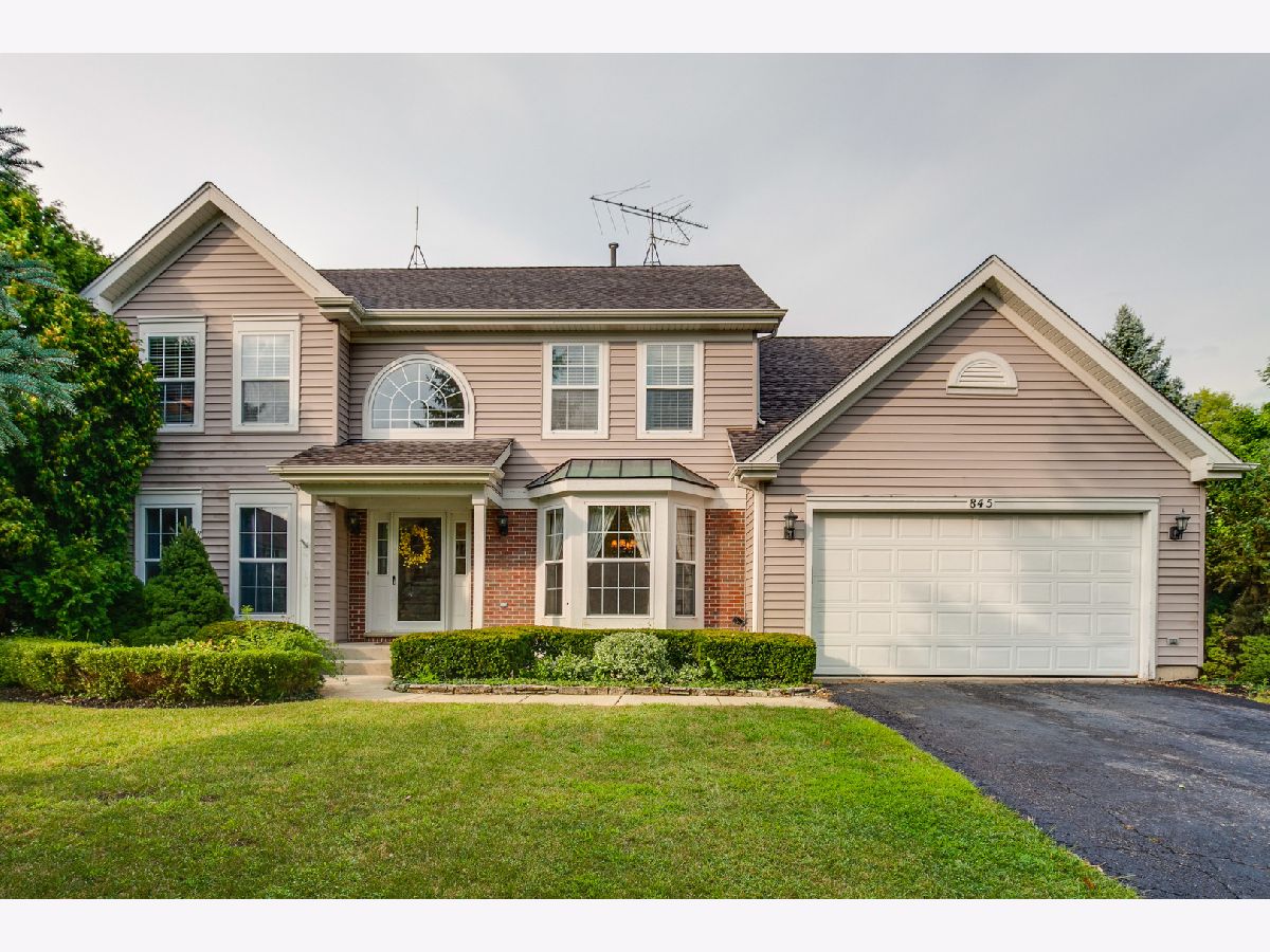 Homes Rented Haryan Farm Grayslake Illinois, 845 Deep Woods