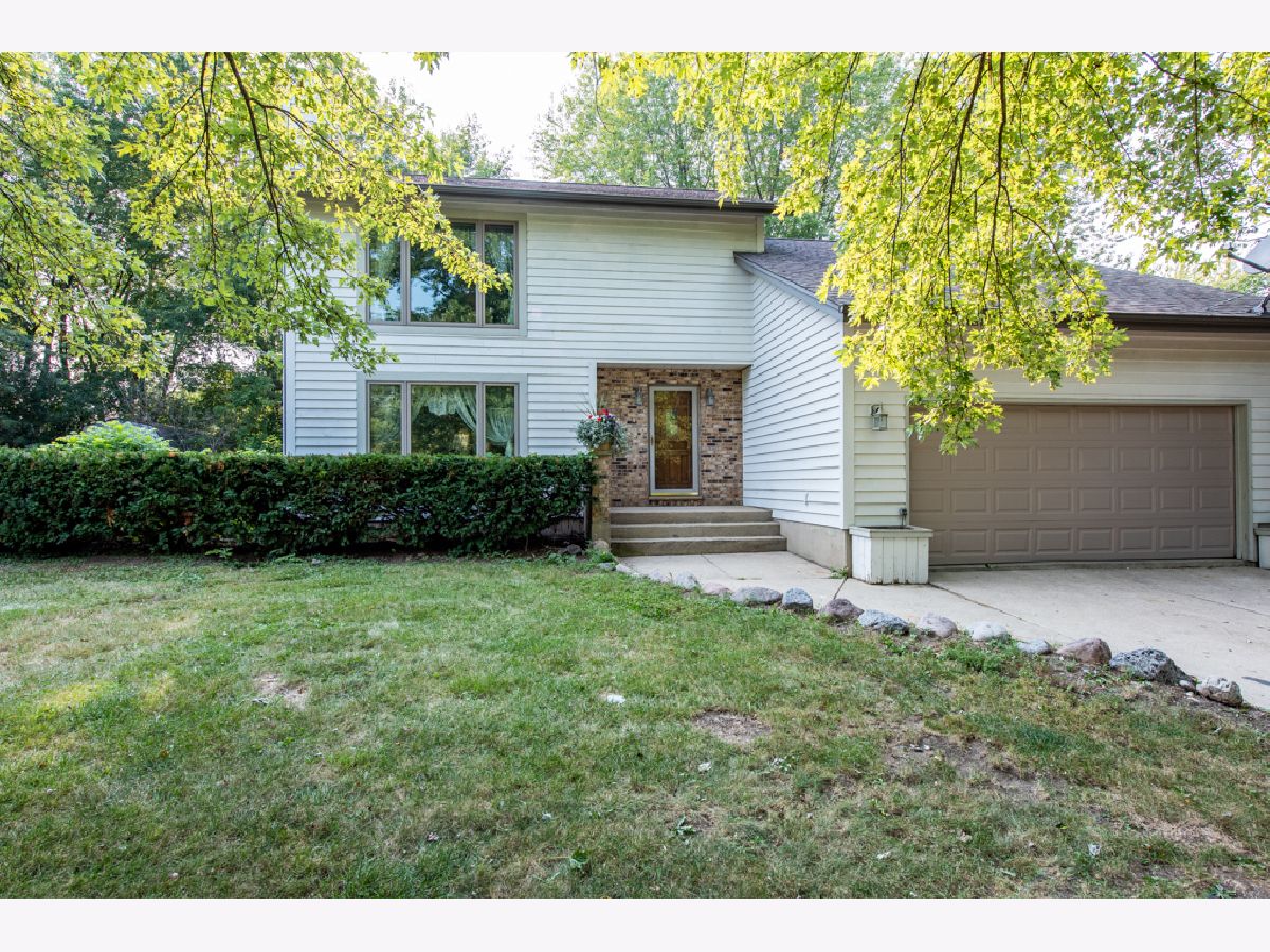 Homes Sold Bartletts North Shore Acres Zion Illinois, 42340 Hanks