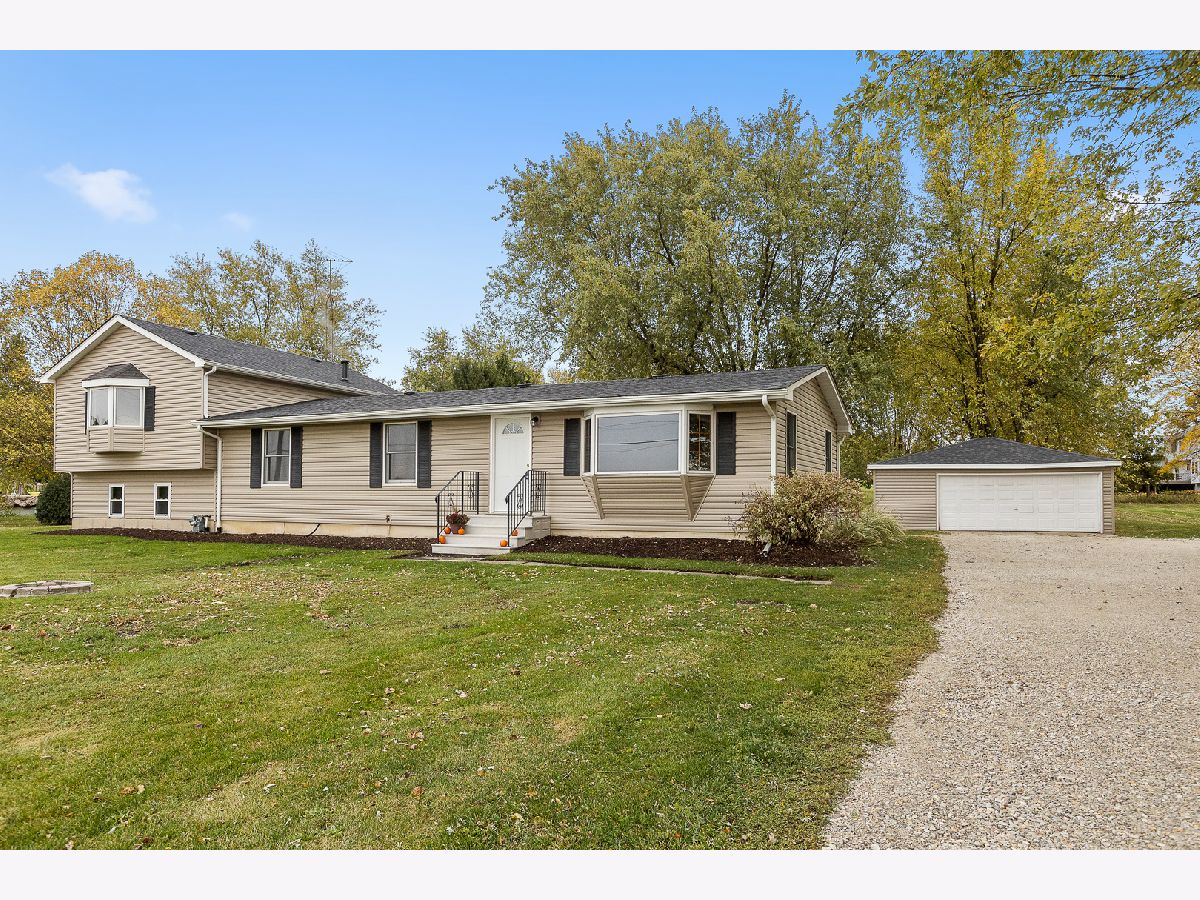 Homes Sold Ringneck Oswego Illinois, 2380 Collins