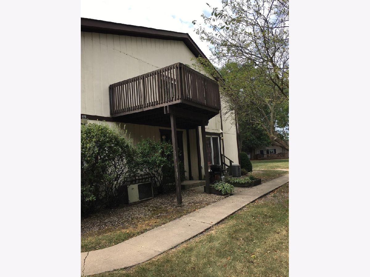Condos & Townhomes & Homes Rented Woodgate Sycamore Illinois, 1711 Longwood
