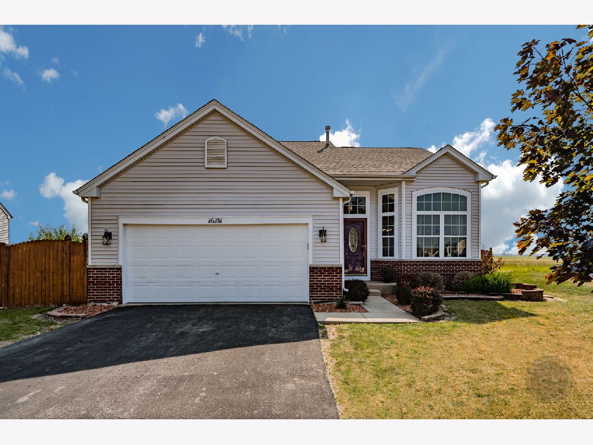 Homes Sold Arbor Glen Crest Hill Illinois, 16101 Palm