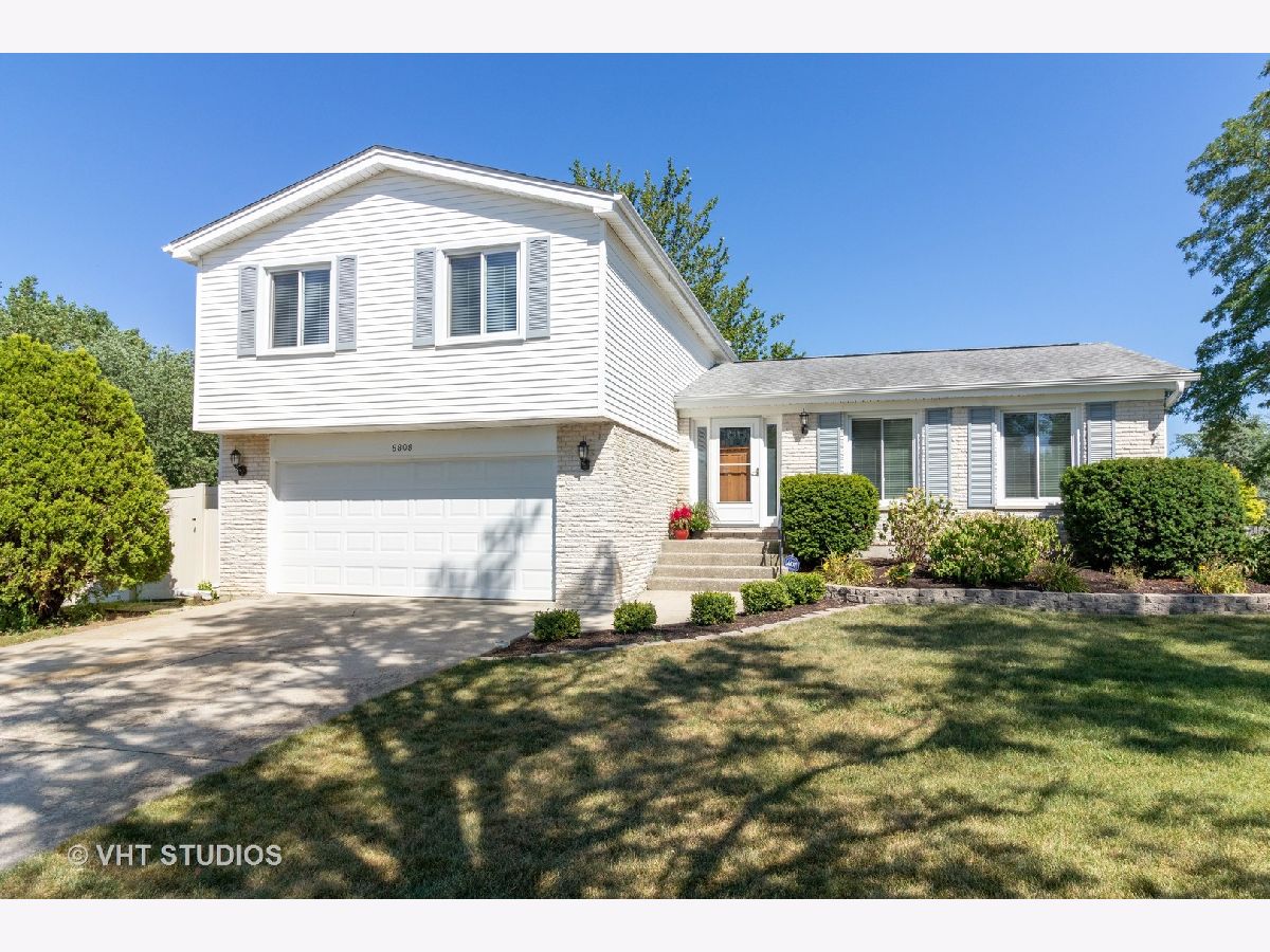 Homes Sold Orland On The Green Orland Park Illinois, 8808 Prestwick