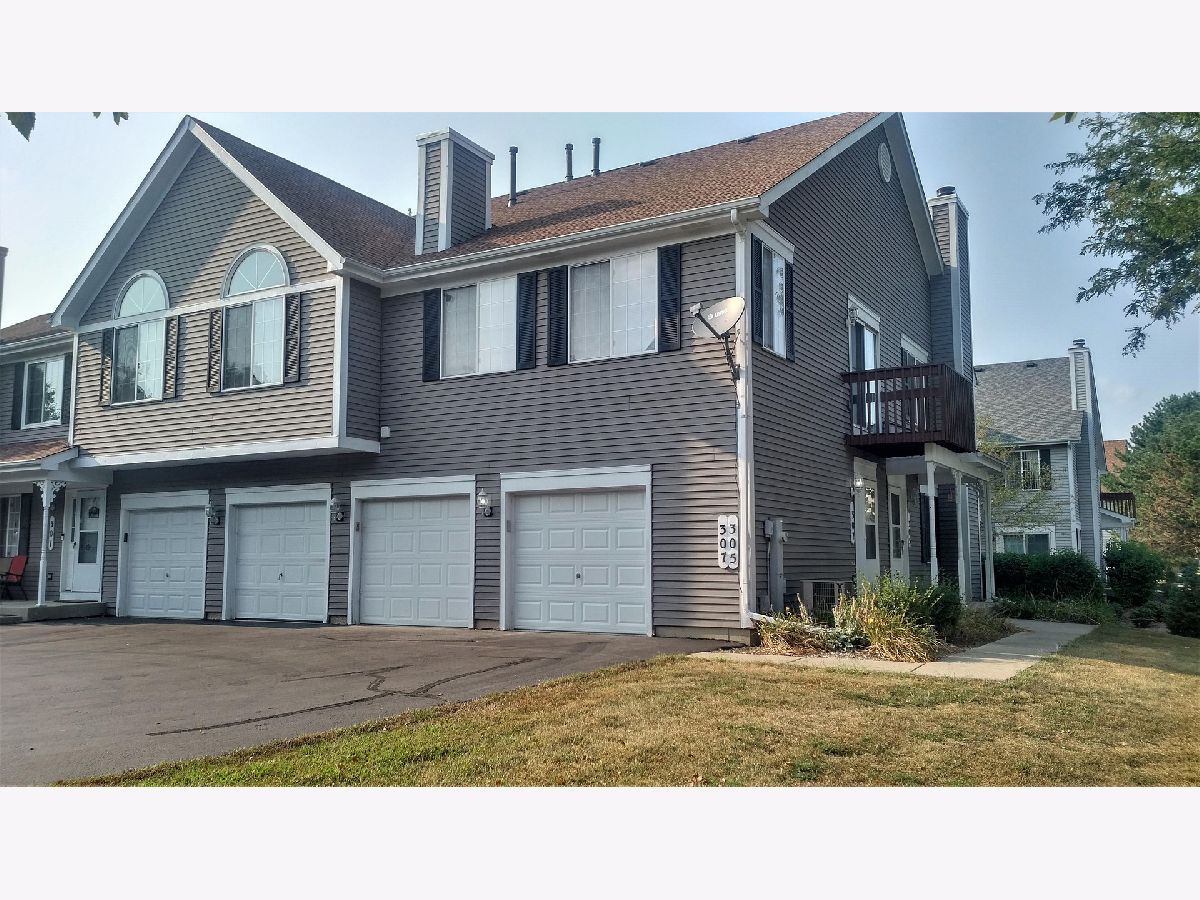 Townhomes & Condos Rented Carriage Homes Of Sandhurst South Elgin Illinois, 307 Sandhurst