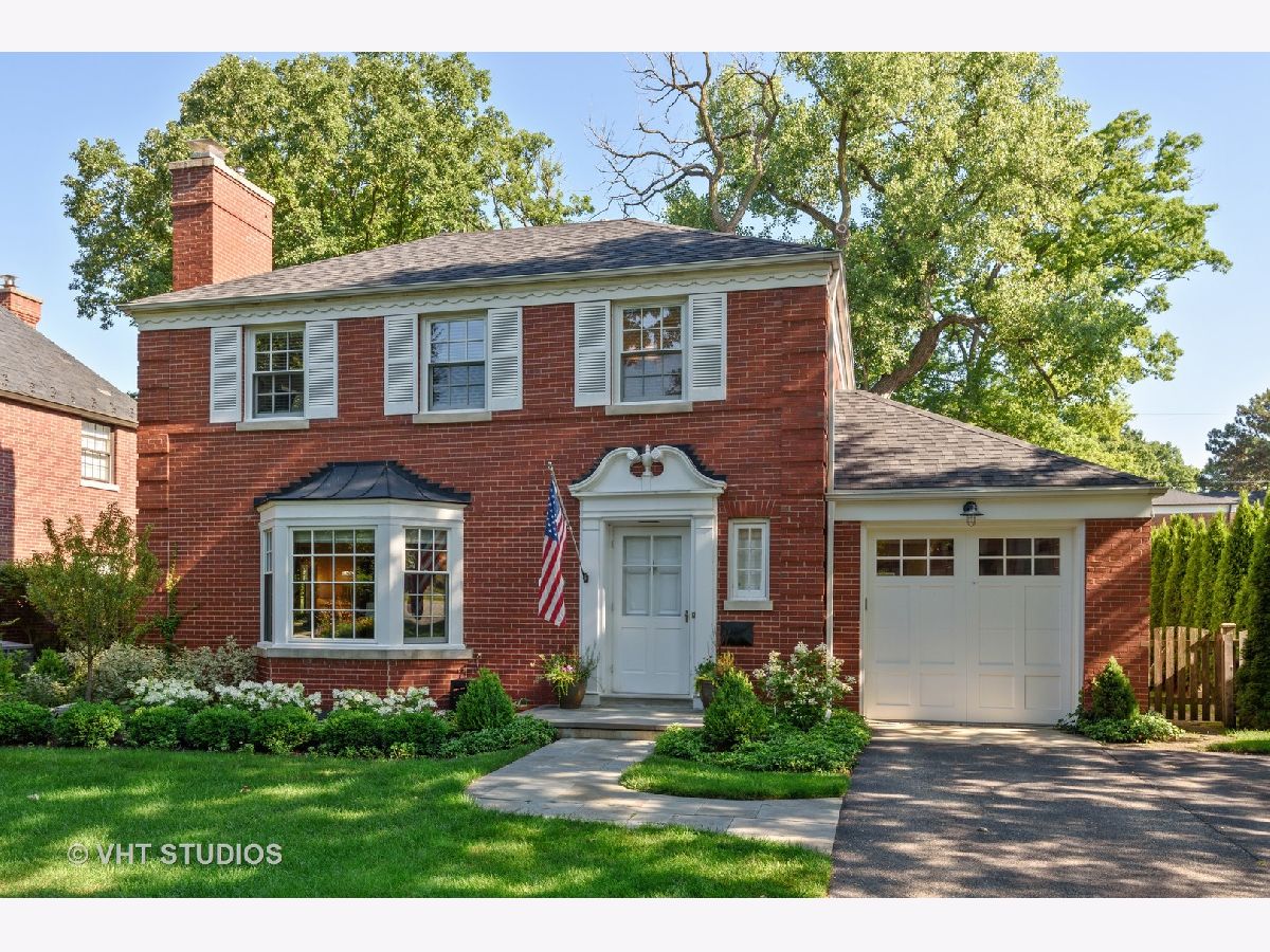 Homes Sold Forest Glen Winnetka Illinois, 1289 Forest Glen