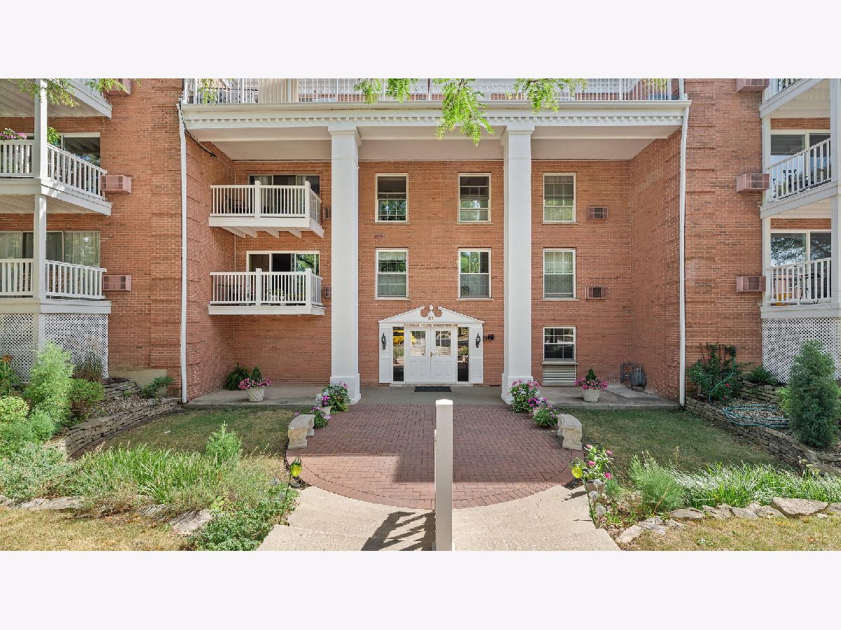 Condominiums Sold Carriage Place Condos La Grange Illinois, 81 6th