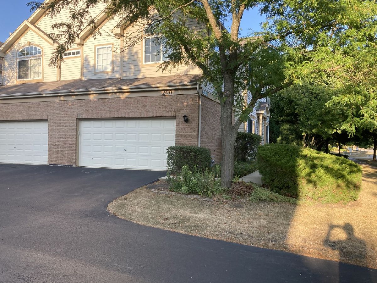 Townhomes & Condos Rented Southwicke Streamwood Illinois, 200 Southwicke