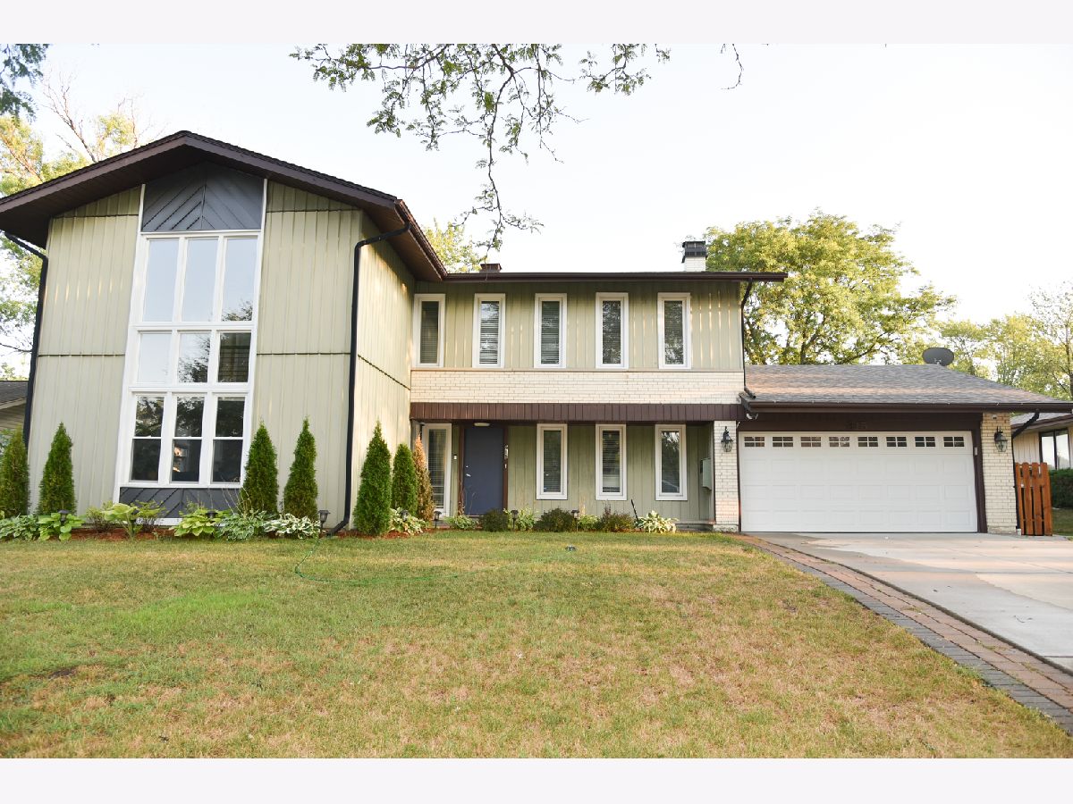 Homes Sold Churchill Schaumburg Illinois, 915 Eden