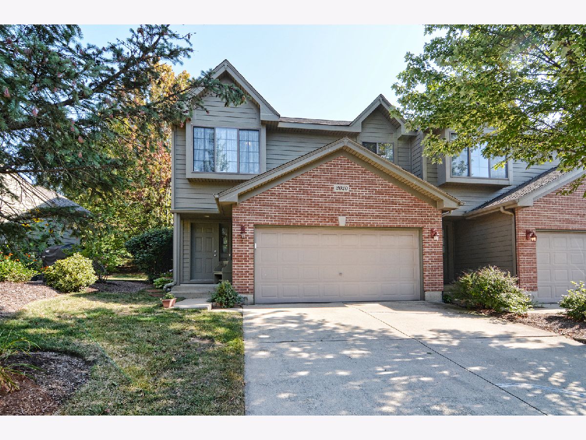 Townhomes Sold Wynstone Of Century Oaks Elgin Illinois, 2020 Jeffrey
