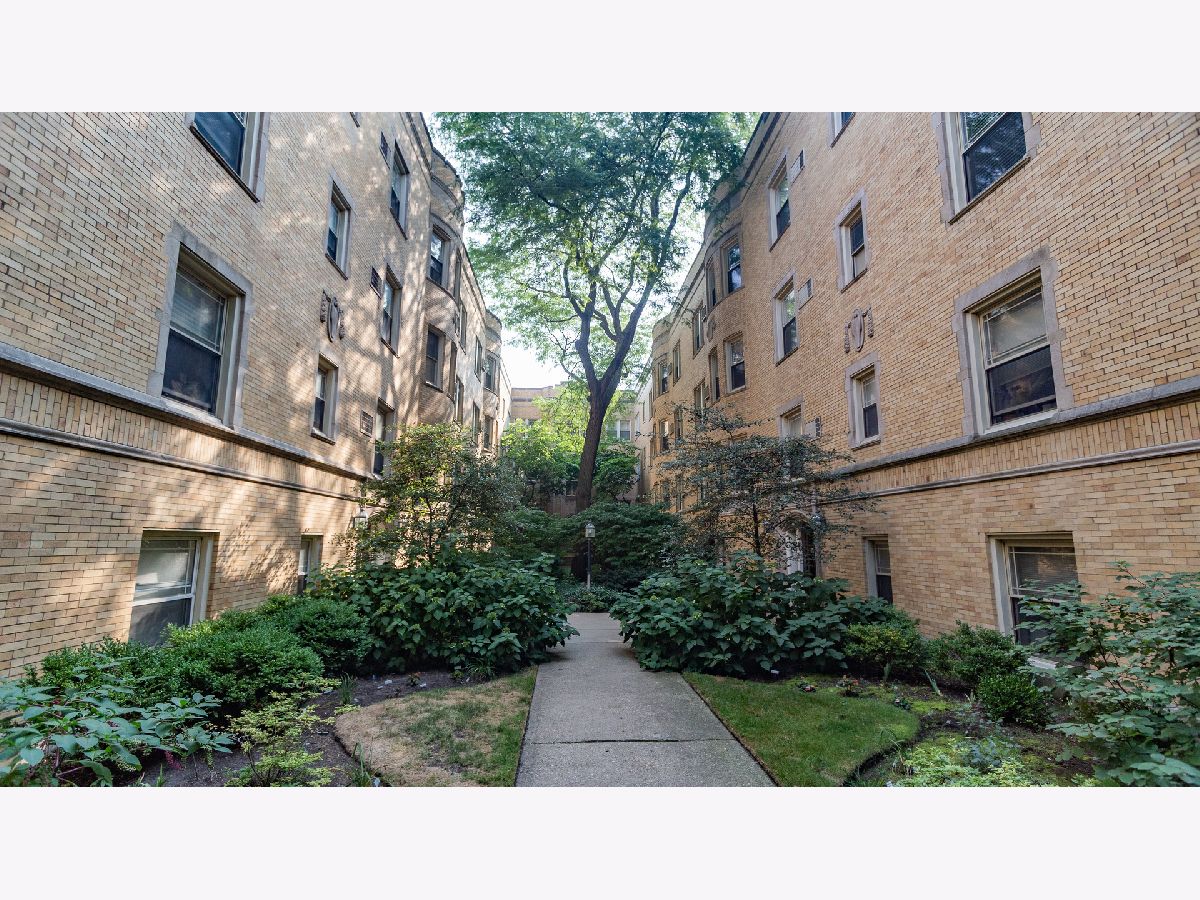Condominiums Sold Forest Square Evanston Illinois, 827 Forest