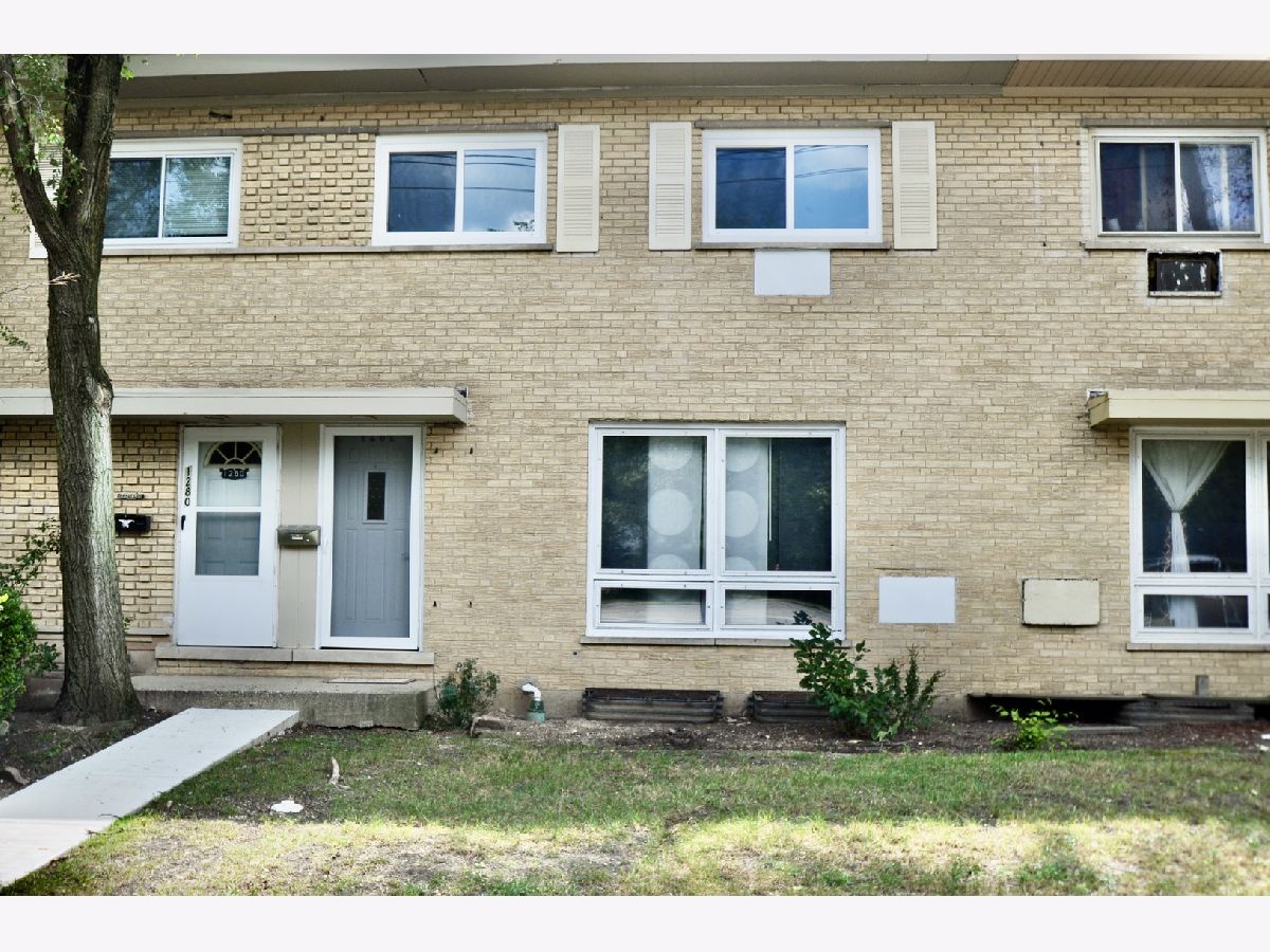 Condos & Townhomes Sold Euclid Lake Villas Mount Prospect Illinois, 1282 Wheeling