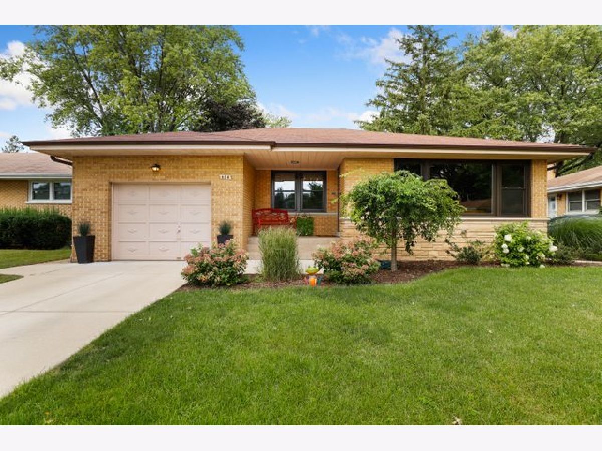 Homes Sold Randview Gardens Mount Prospect Illinois, 604 Russel