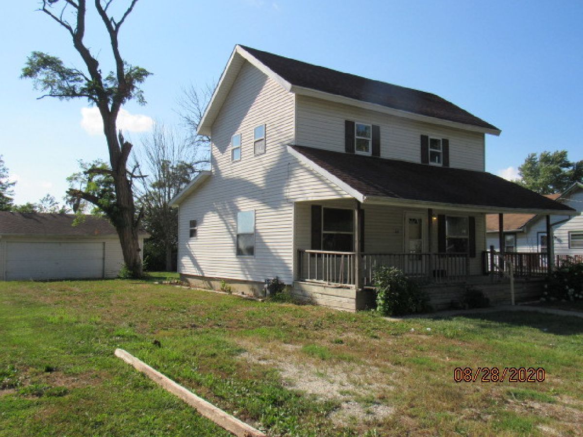  Sold Papineau Illinois, 105 Wabash