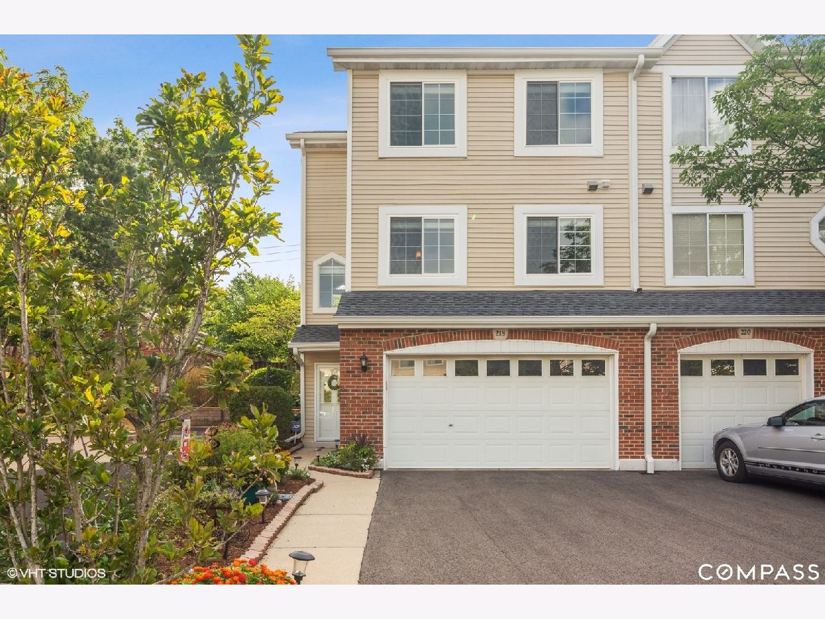 Townhomes Sold Maple Grove Palatine Illinois, 218 Parallel