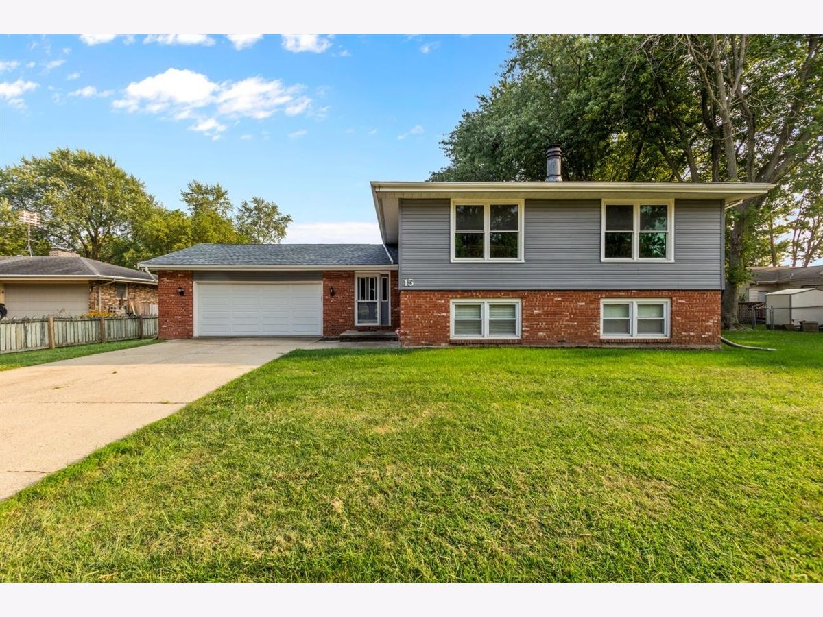 Homes Sold Garden Park Normal Illinois, 15 Linda