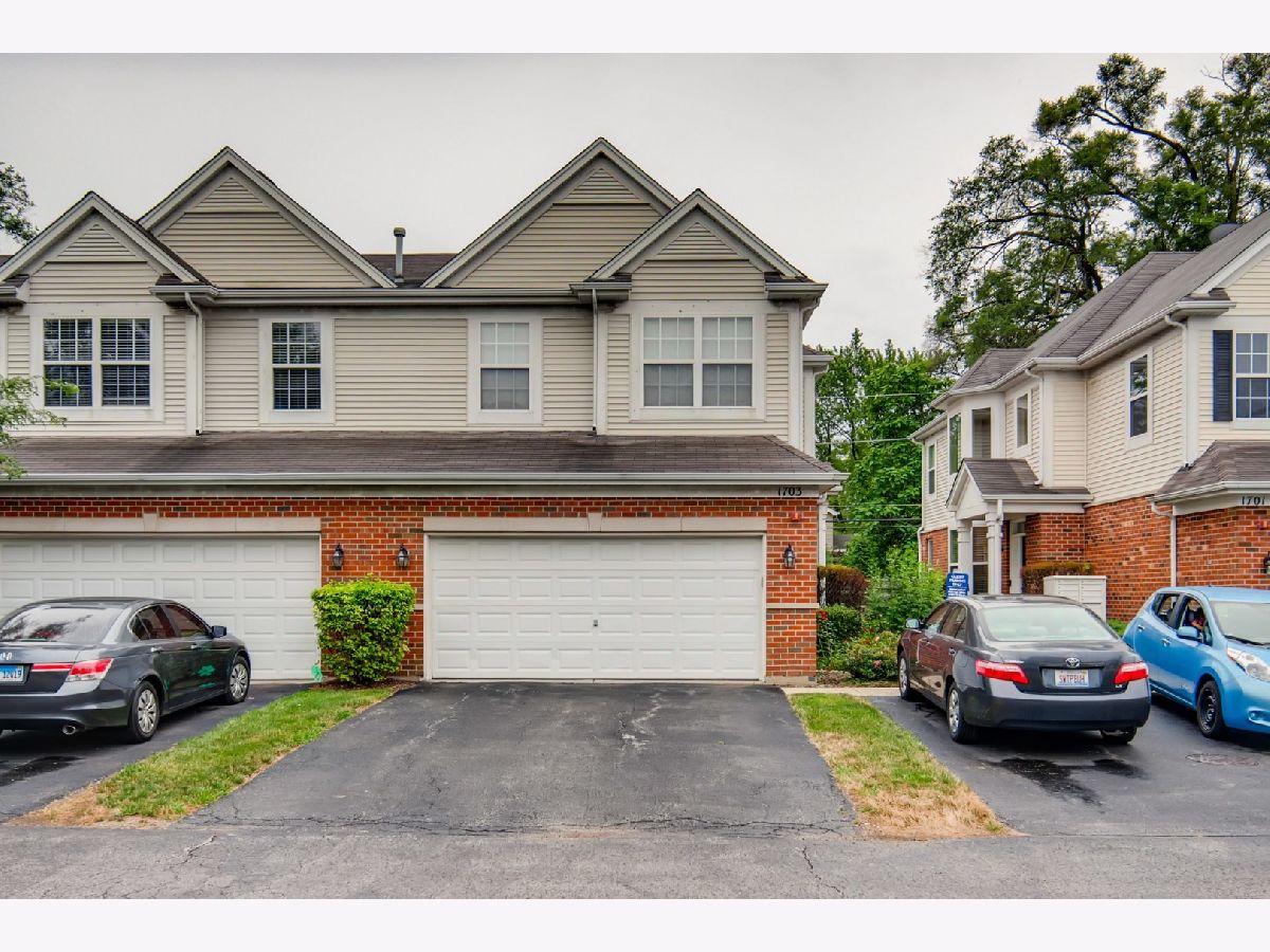 Townhomes Sold Buckingham Pointe Des Plaines Illinois, 1703 Buckingham