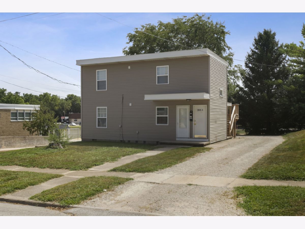 Homes & Condos & Townhomes Sold Linden Place Normal Illinois, 305 Phoenix