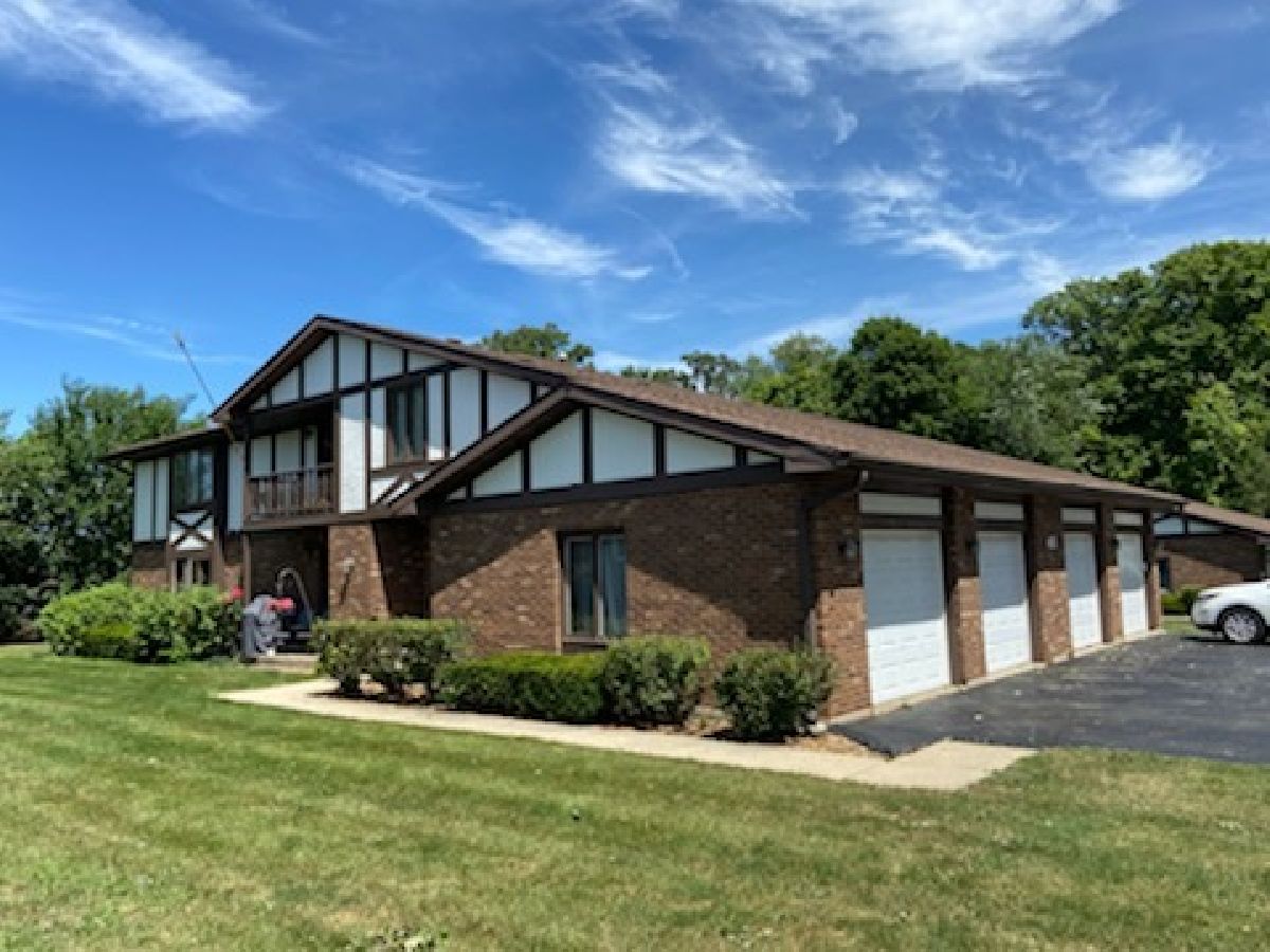 Condominiums Sold Oak Creek New Lenox Illinois, 413 Manor