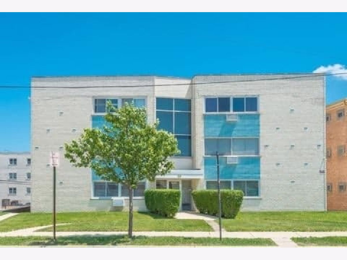 Condominiums Sold Village Condos Skokie Illinois, 8203 Niles Center