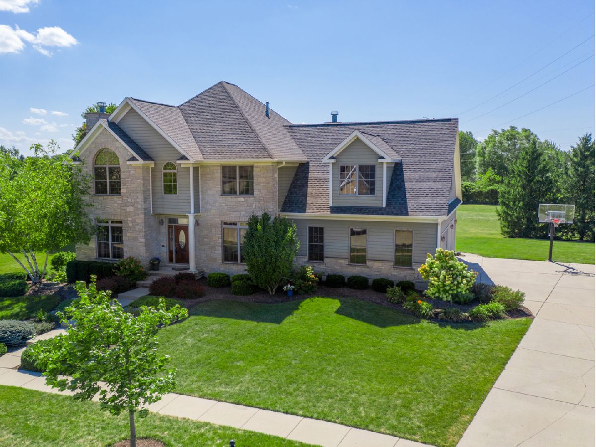 Homes Sold Heron Creek Estates Sycamore Illinois, 1811 Letha Westgate