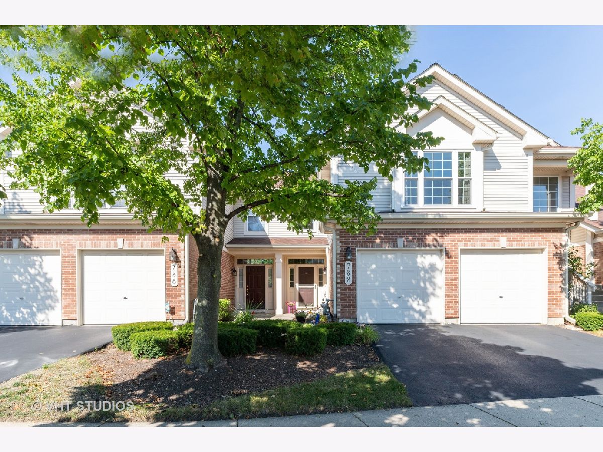 Townhomes Sold Brookstone Schaumburg Illinois, 788 Stonewall