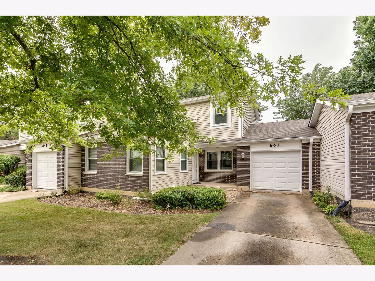 Townhomes Rented Colony Lake Schaumburg Illinois, 863 Colony Lake