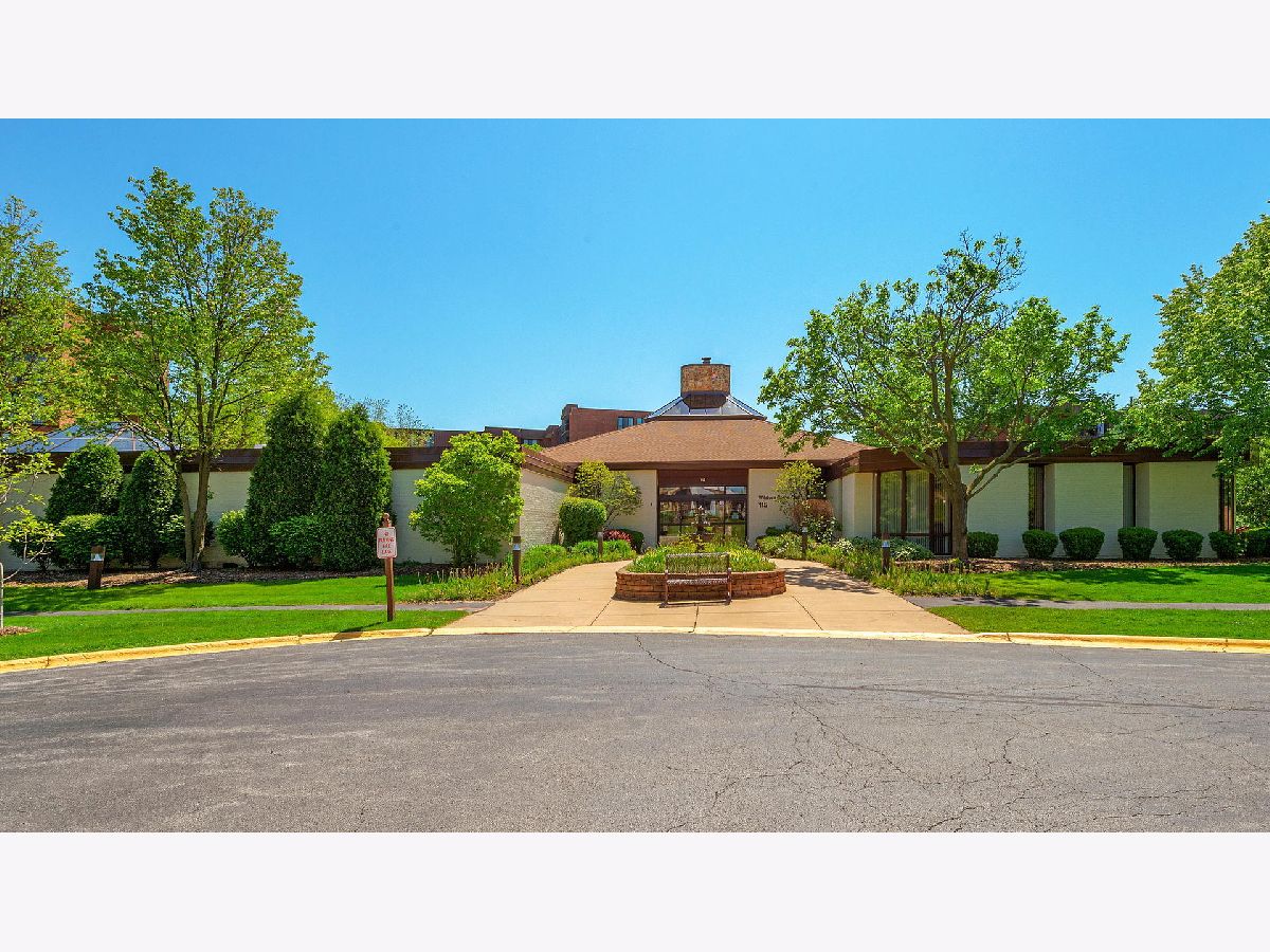 111 Acacia Drive, Indian Head Park, Illinois 60525 MLS 10842365