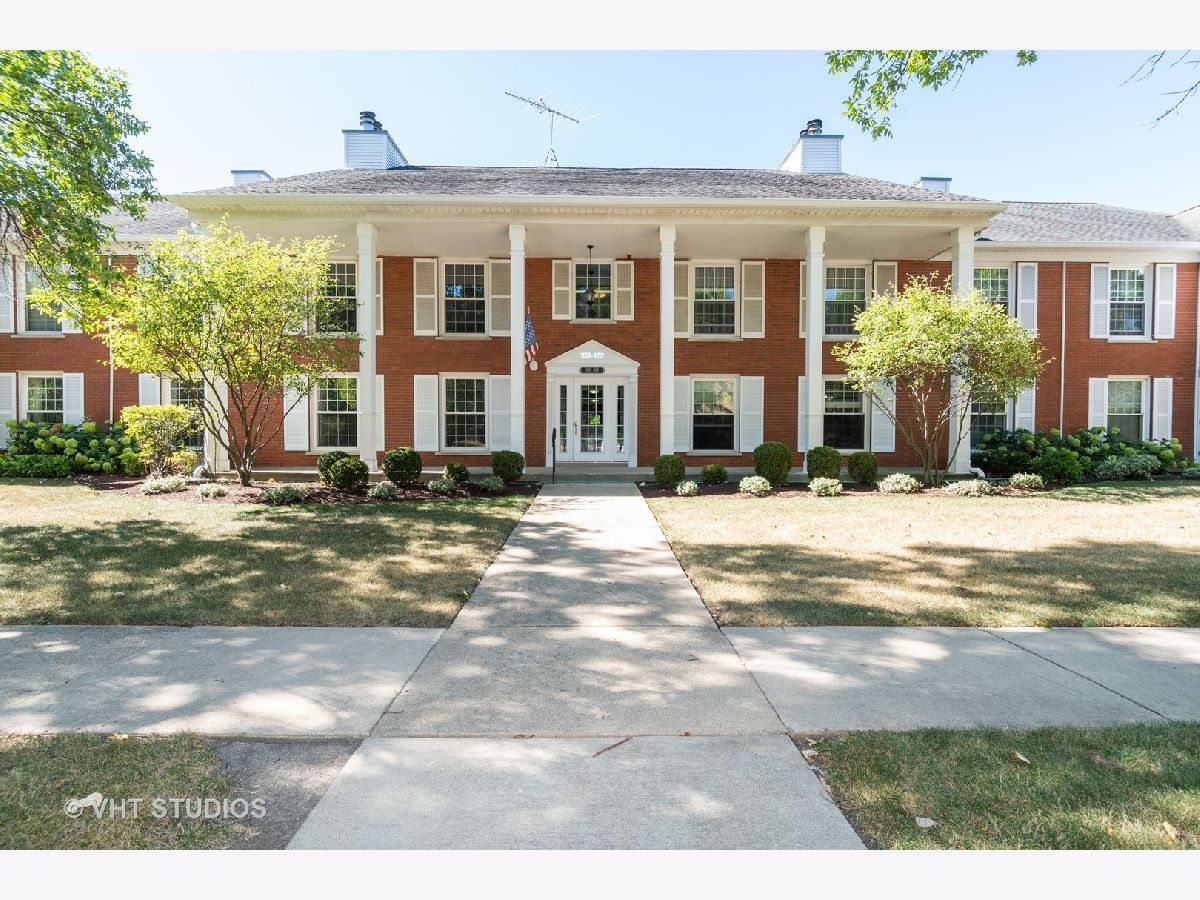 Condos & Townhomes Sold The Mansions Naperville Illinois, 1138 Iroquois